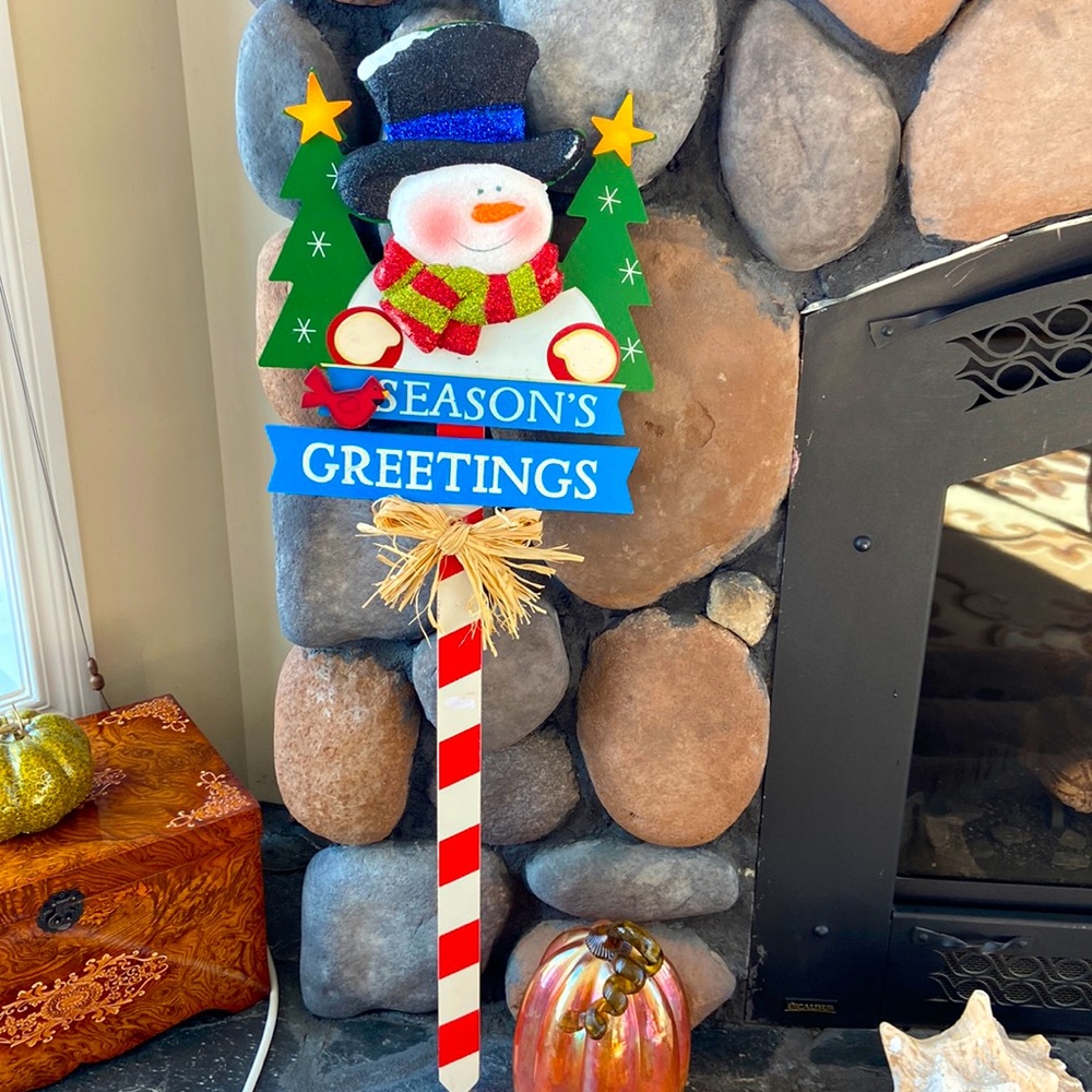 Season’s greetings Christmas stake